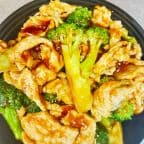 Best 芥兰鸡(小)Chicken w. Broccoli in Pittsfield, MA